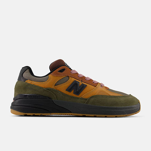 New Balance Numeric Reynolds 933 x Mike Gigliotti True Brown/Candy Pin