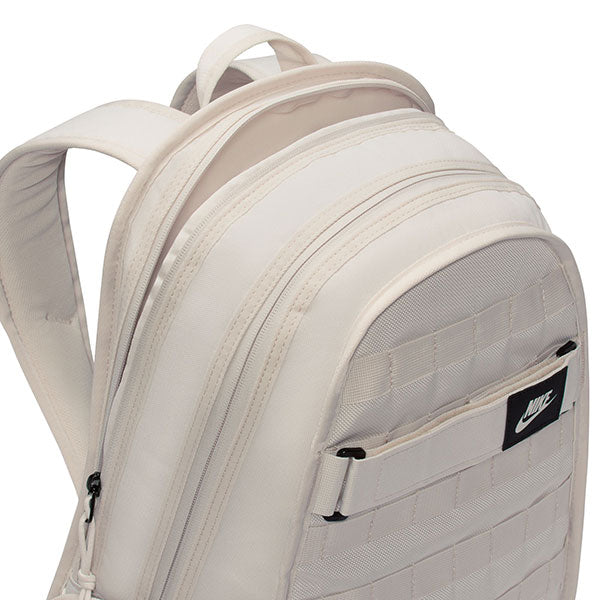khaki nike sb rpm backpack 'Mineral Slate' Extra Butter Whether its on a sunny day hike or hiking around campus Nike RPM Backpack Tattoo/Black/Light Violet