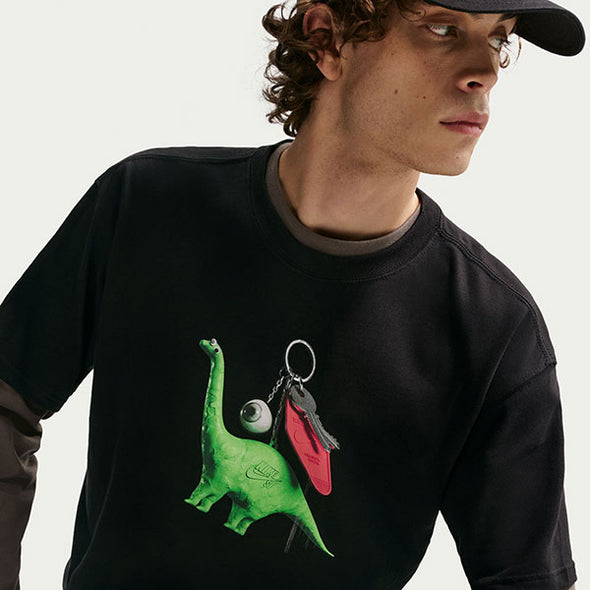 Nike SB Dino Keychain Loose Tee Black