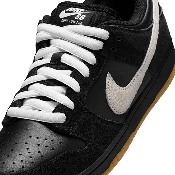 Nike SB Dunk Low Pro Black/White/Black/Gum