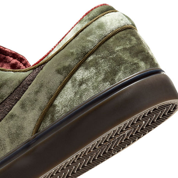 Nike SB Zoom Janoski OG+ SE Medium Olive/Baroque Brown/Dark Team Red/Velvet Brown